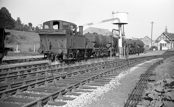 1451 1963-07-29 Hemyock