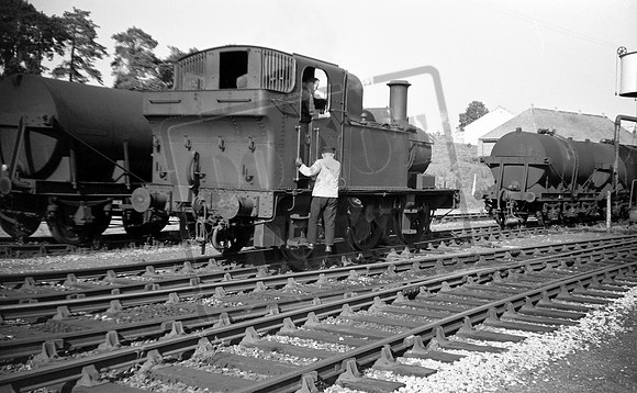 1451 1963-07-29 Hemyock