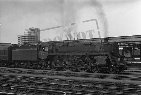 73043 1960s Clapham Junction-ROneg-079b