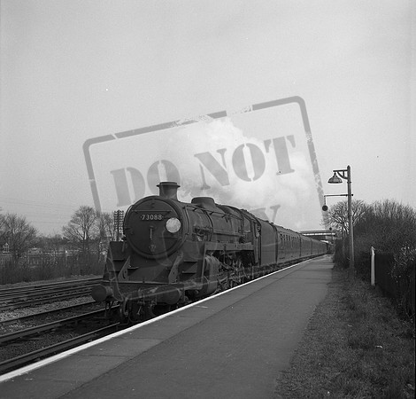 73088 1960s Raynes Park-ROneg-087
