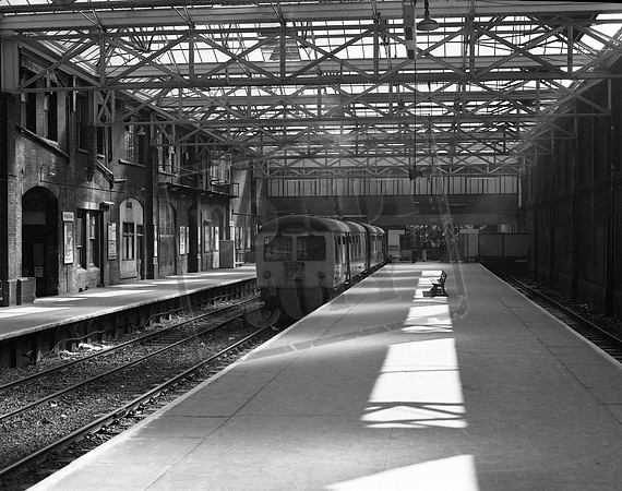 Kings Cross Suburban 1973c