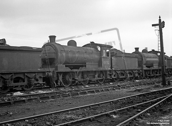 65732 1956-07-08 Newport shed