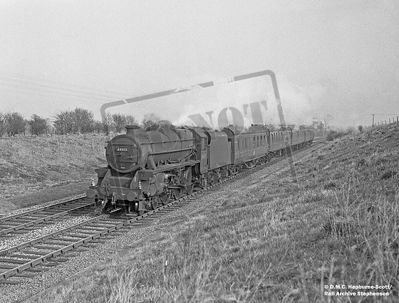 44825 1966-03-19 near Waddesdon