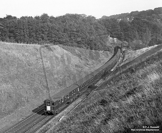 EMU 7305 1966-09-17 Quarry Tunnel