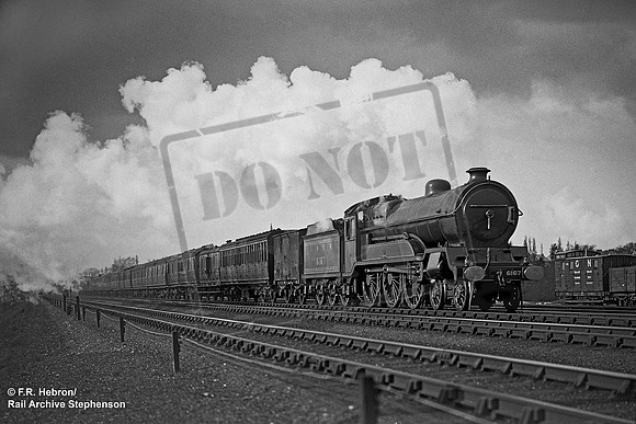 6167 1925 Wood Green