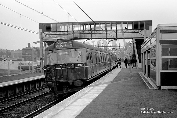 EMU 039 1961c Runcorn