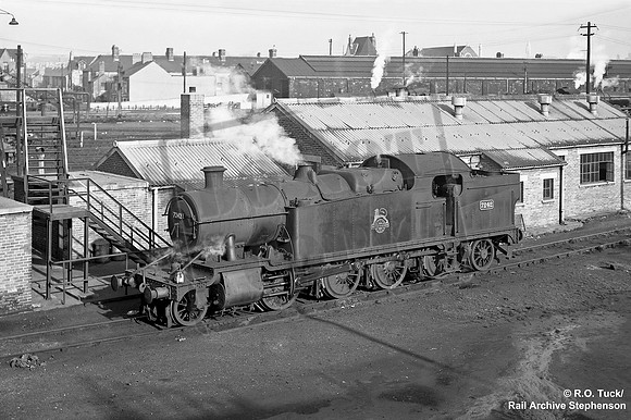 7242 1953-11-06 Canton shed