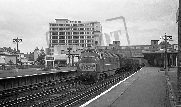 D824 1964-06-17 Surbiton