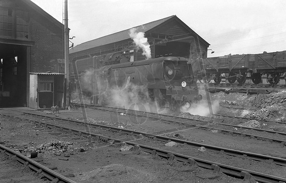 34051 1953-05-17 Salisbury