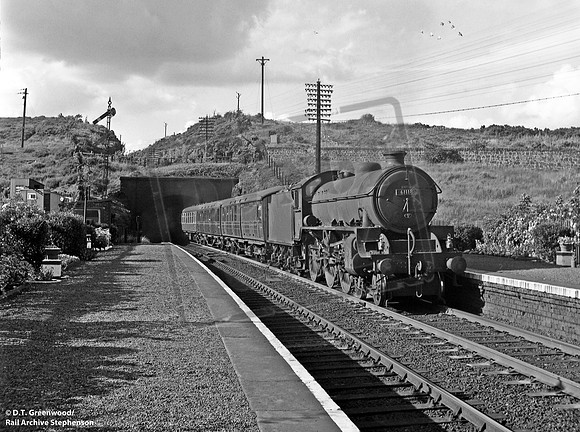 61118 1958-05-29 North Queensferry