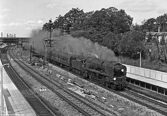 34088 1966-06-11 Farnborough