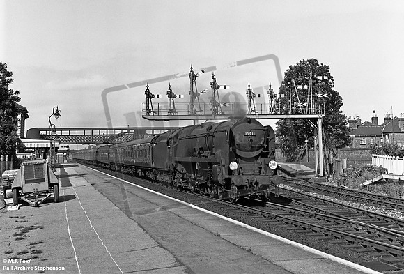 35011 1965-08-14 St Denys