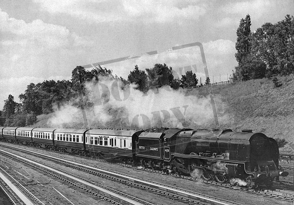 46230 1948-07-05 near Bushey