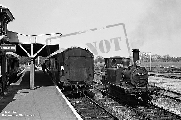 32678 1962-04-29 Hayling Island