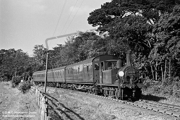 32670 1963-06-27 near Havant
