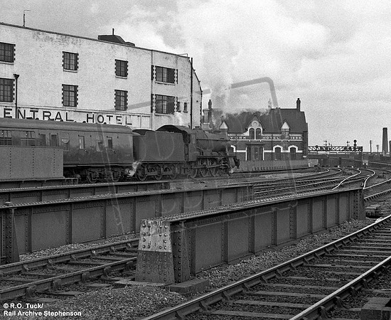 1020 1963-04-13 Cardiff General