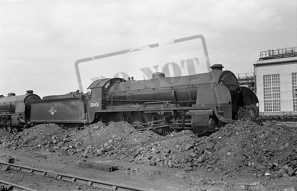 30451 1950s Eastleigh shed
