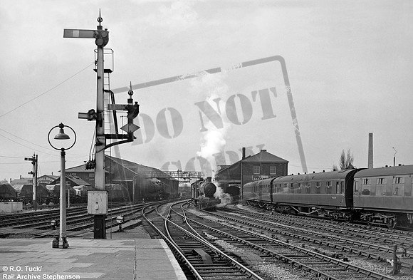 2295 1960-04-29 Hereford