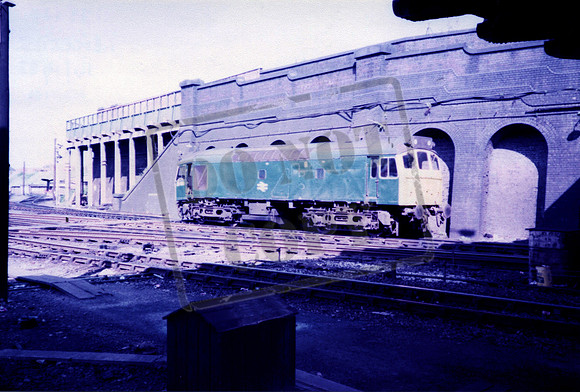25150 1982-11-16 Leicester