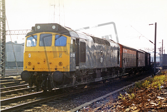 25211 1983-05-06 Bescot