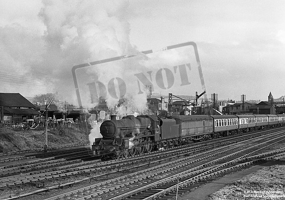 45640 1950s Perth