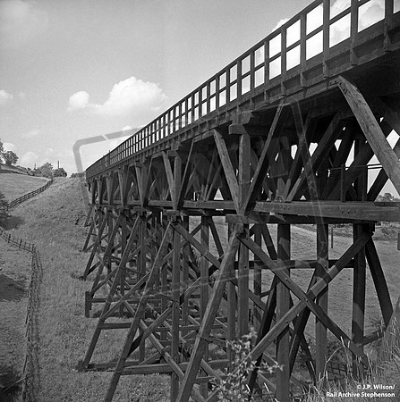 Viaduct 1949-05-28 Eaton