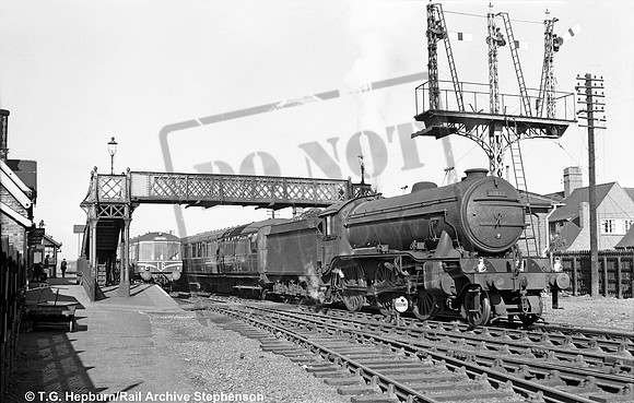 61833 1959-08-22 Basford North