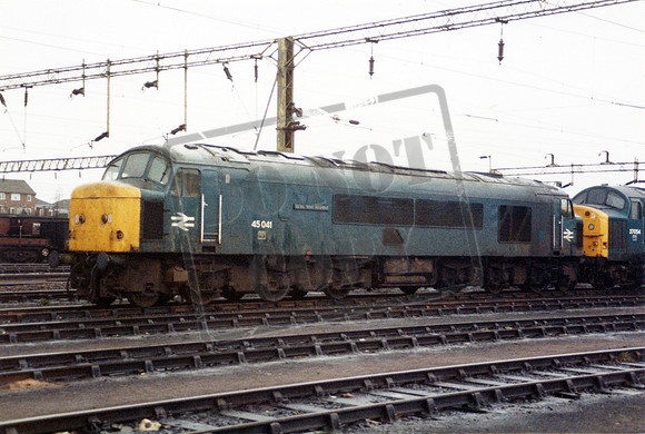 45041 1983-12-17 Bescot