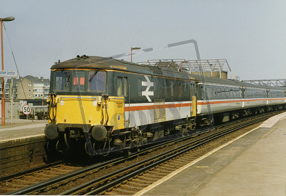 73203 1989-05-04 Clapham Junction