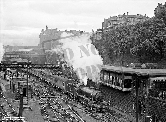 61994 1954-07-03 Edinburgh Waverley