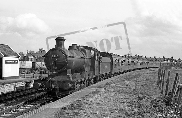 3210 1962-09-29 Burnham on Sea-RAS MJF (F33602)