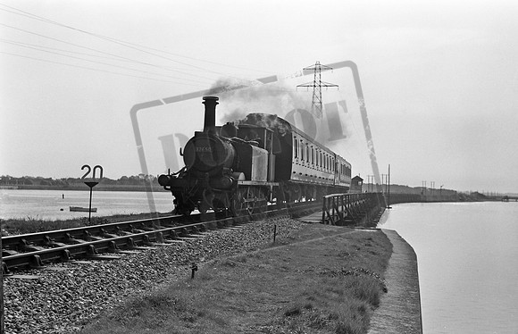 32650 1960-09-24 Langston bridge