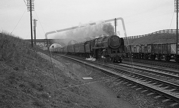 70032 1962-04-19 Ashton