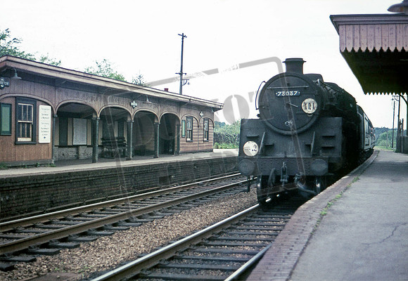 73037 1967c Moreton