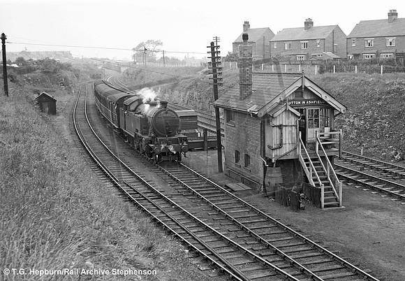 67760 1956-06-27 Sutton in Ashfield Town