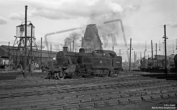 40066 1959-08-29 Willesden shed