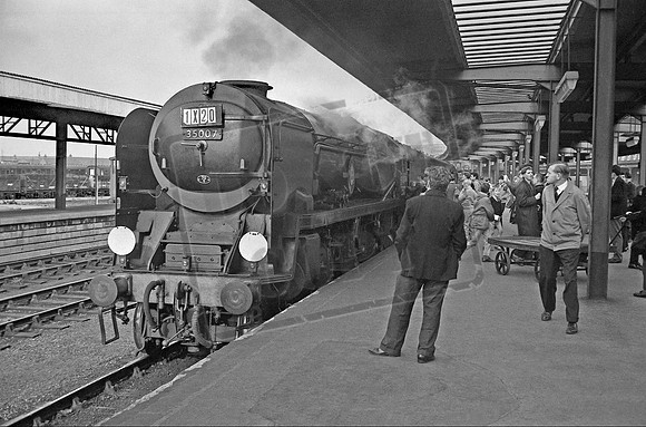 35007 1964-10-11 York