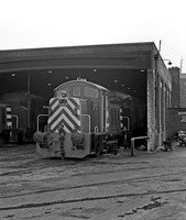D2991 1963-02 Southampton Docks shed