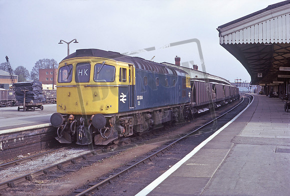33004 1974-04-20 Westbury