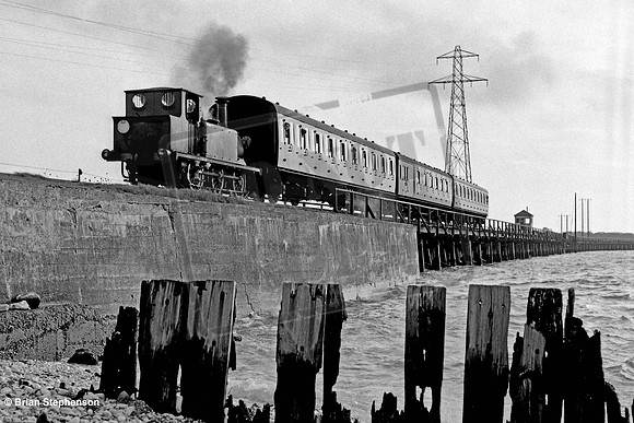 32650 1963-11-02 Langston bridge