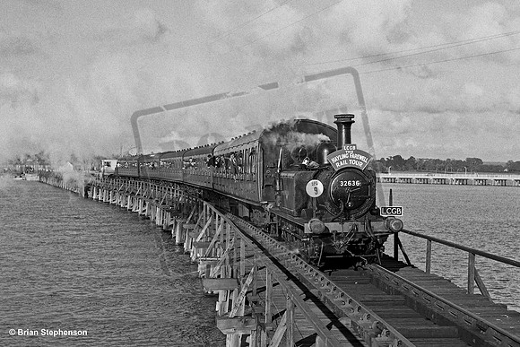 32636 1963-11-03 Langston bridge