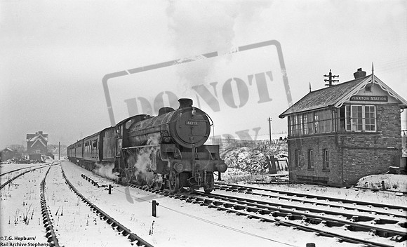 61299 1963-01-05 Pinxton station
