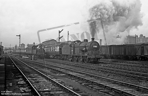 43967 1953-04-06 Nottingham