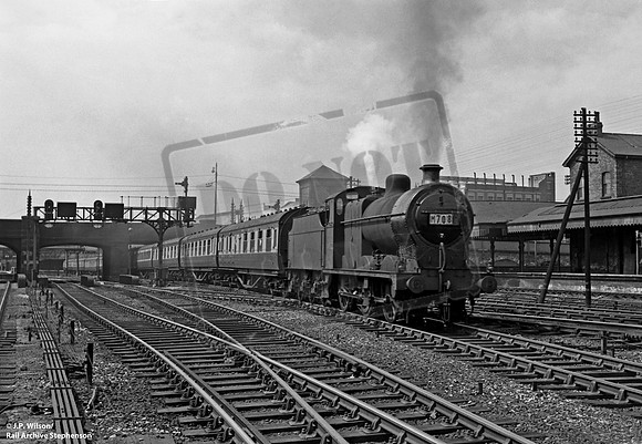 44538 1953-08-03 Nottingham