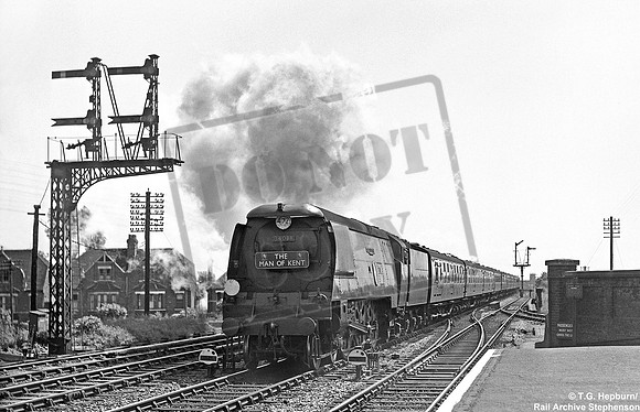 34081 1954-06 Shorncliffe