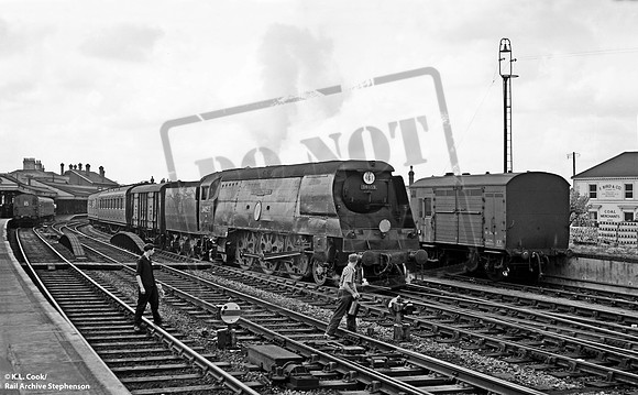 34059 1958-08-31 Salisbury