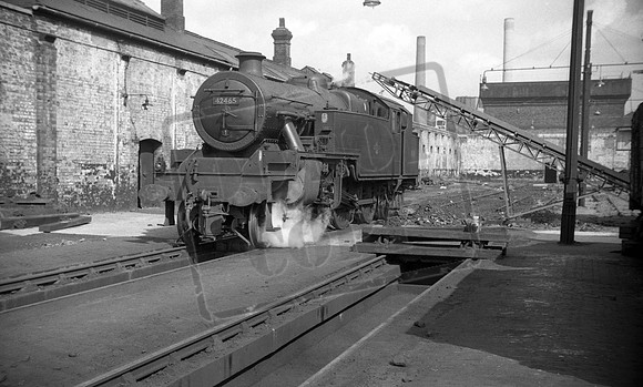 42465 1960s Trafford Park Shed