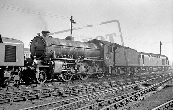 62047 1964-04 York