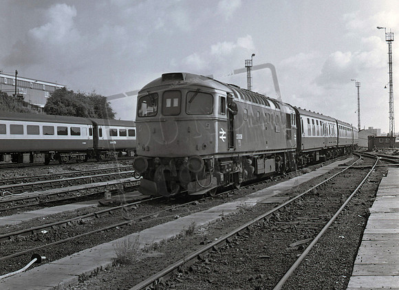 33008 1983-06-12 Malago Vale