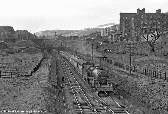 42842 1950s Summit Tunnel